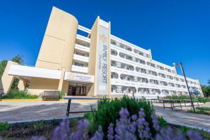 Отель «Family Resort», Евпатория