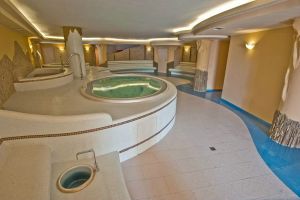 Отель «Ливадийский», п. Ливадия 