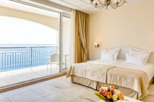 Отель «Пальмира Палас», п. Курпаты