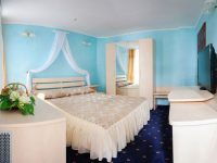 Deluxe 2 (спальня)