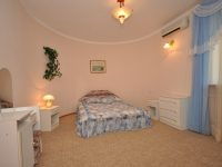 2 к 2 м люкс, коттедж10, спальня