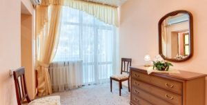 Санаторий «Полтава» Крым. 2-местный 2-комнатный люкс с видом на парк (корп 4)