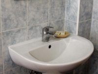 умывальник в номере частичные удобства