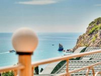 люкс Париж, вид с балкона