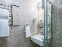 Стандарт улучшенный с двуспальной и двухъяруcной кроватями Green Park (1...