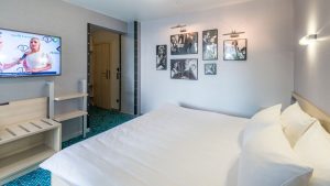 Стандарт улучшенный с двуспальной кроватью и террасой Green Park 7