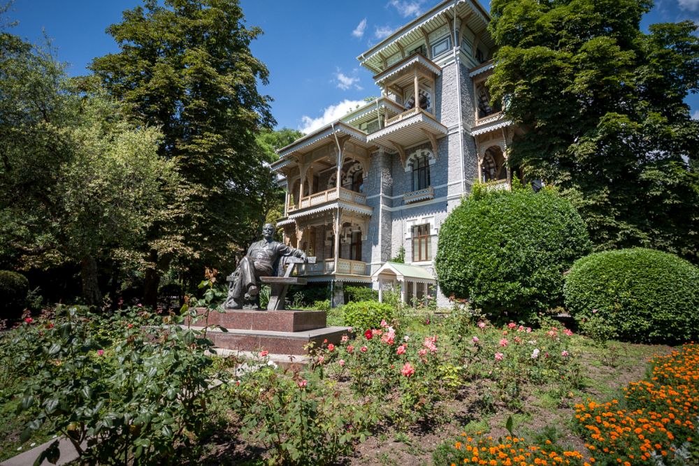 8 корпус Гагаринский