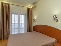 полулюкс 311.